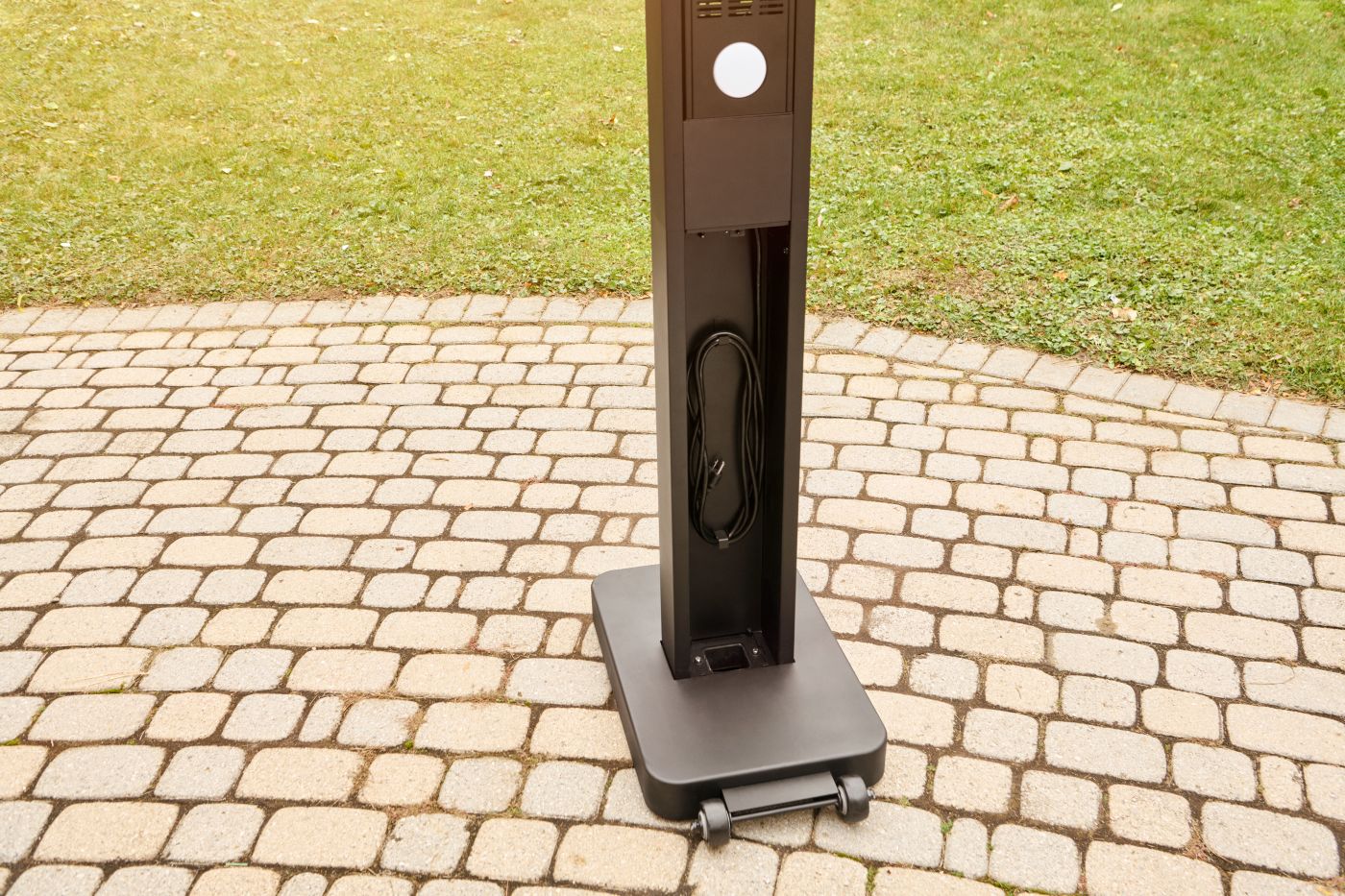 Phantom Freestand - Outdoor Electric Infrared Heater