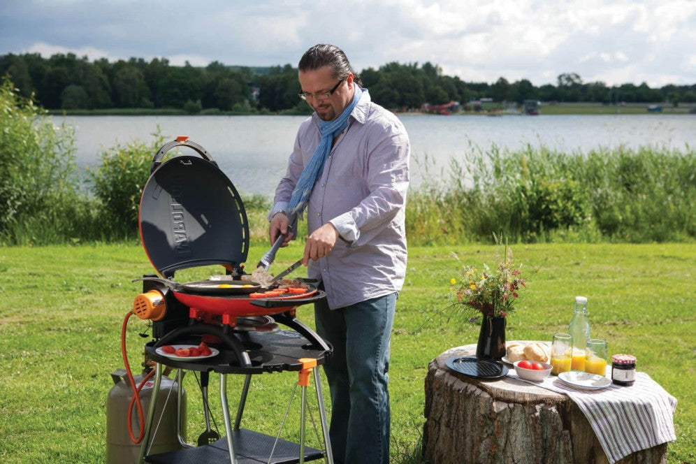 TravelQ™ 2225 Portable Propane Gas Grill, Orange