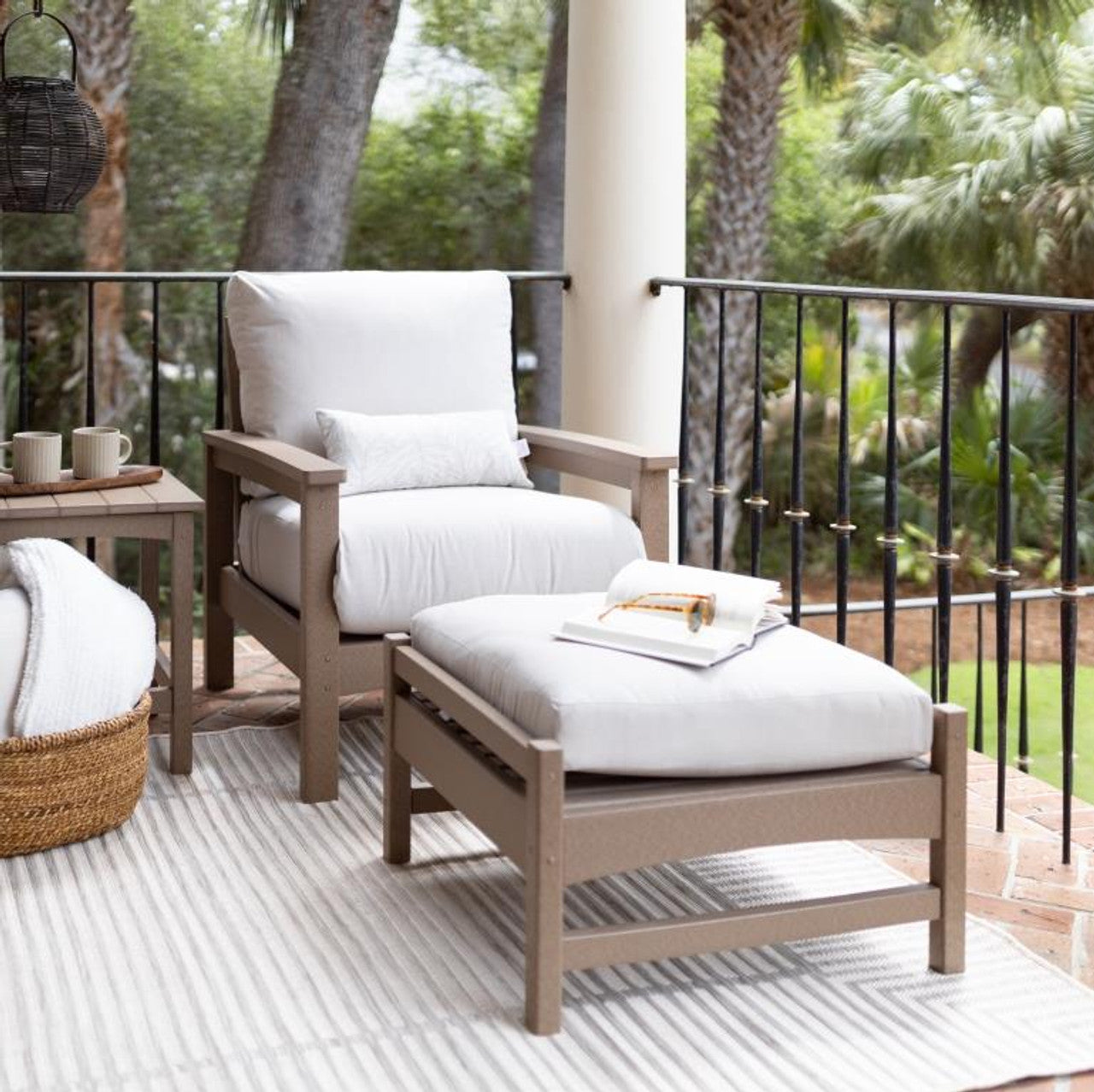 Berlin Gardens Finley Rectangular Outdoor Rug 5'x 8'