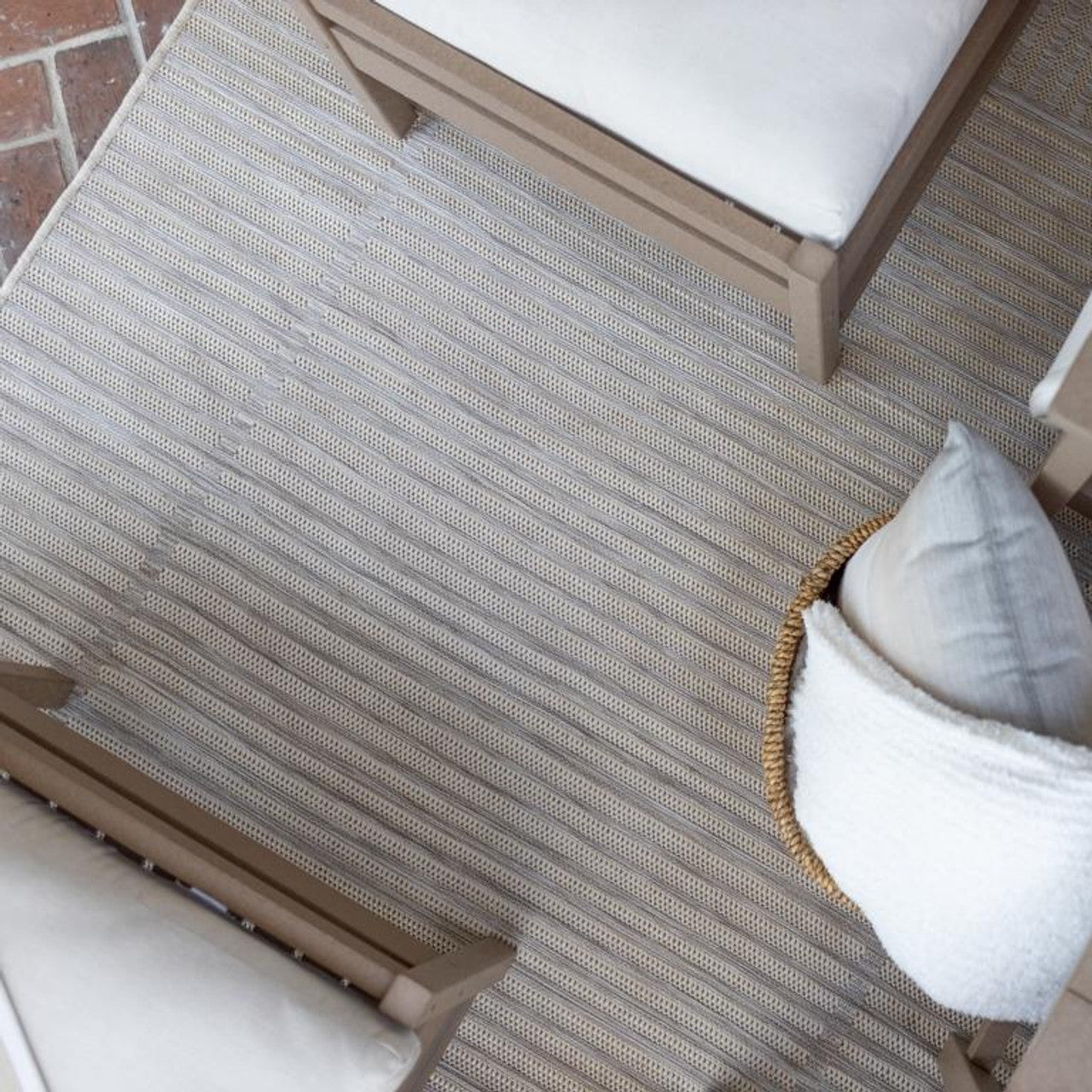 Berlin Gardens Finley Rectangular Outdoor Rug 5'x 8'