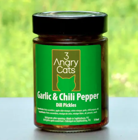 3 Angry Cats -Garlic & Chili Dill Pickles