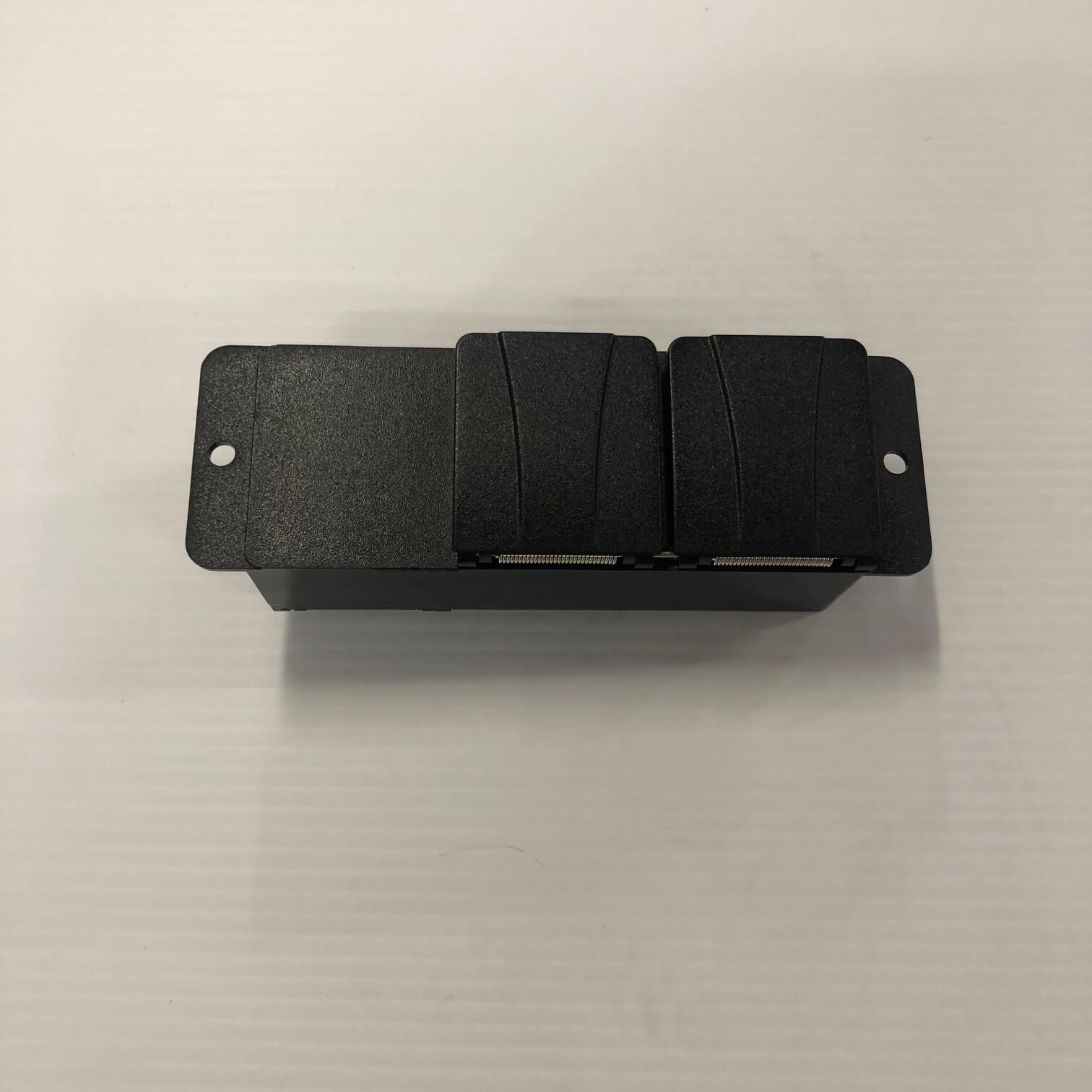 RECEPTACLE, L485, PRO500/PRO665/825